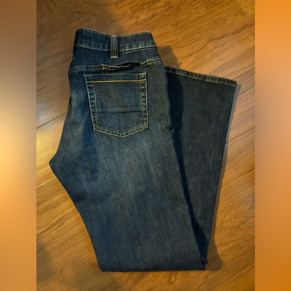 EUC Women’s Vertx Hayes High Rise Straight Cut, Size 8 - 30” inseam, Dark Wash - Picture 3 of 11